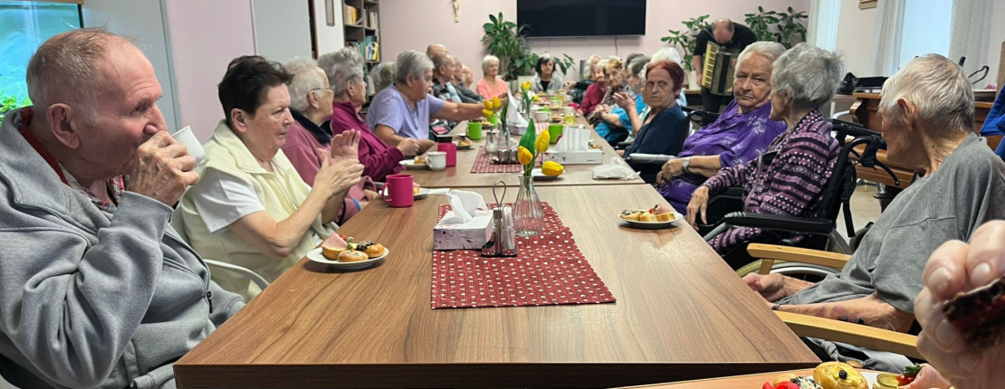 9262F718-E70C-4D3C-AD55-A24B89FA234E