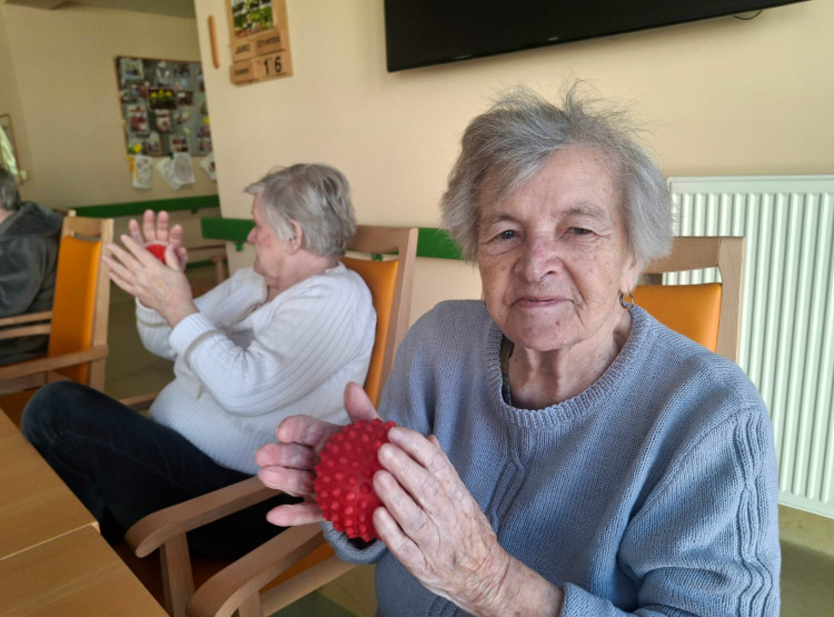 Cvičení a hraní s míči