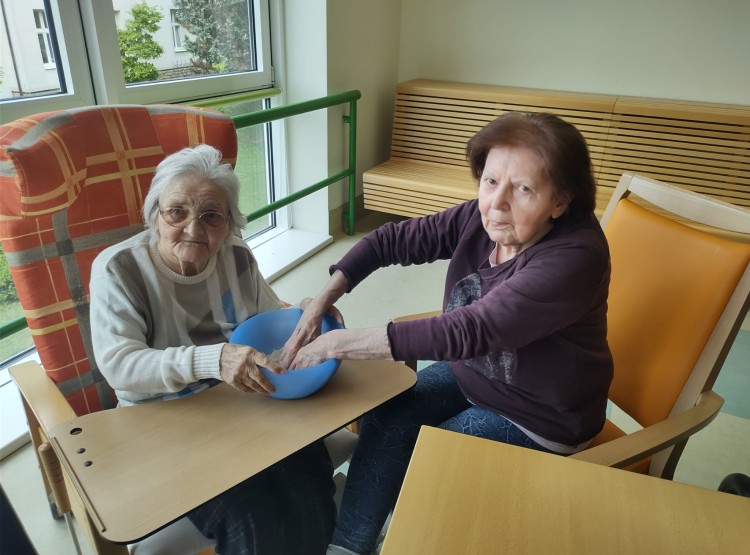 Voňavá buchta, milá společnost a spousta vzpomínek