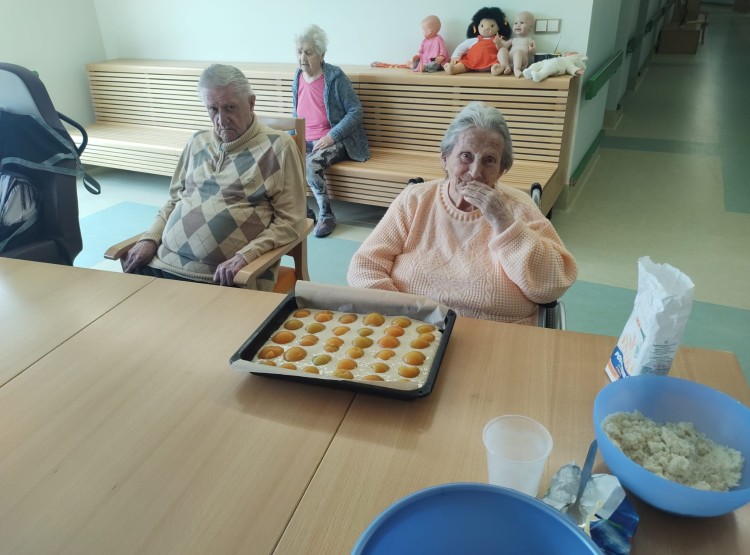 Voňavá buchta, milá společnost a spousta vzpomínek