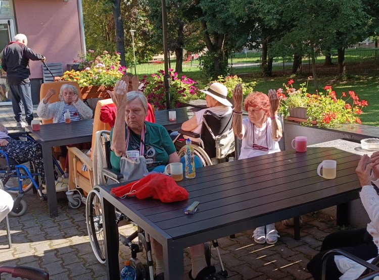 Sportovní dopoledne na terase