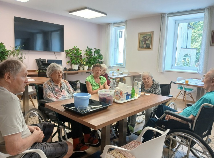 Zářijové pečení a vaření – alsaský cibulový koláč, rybízový koláč a cuketové placičky