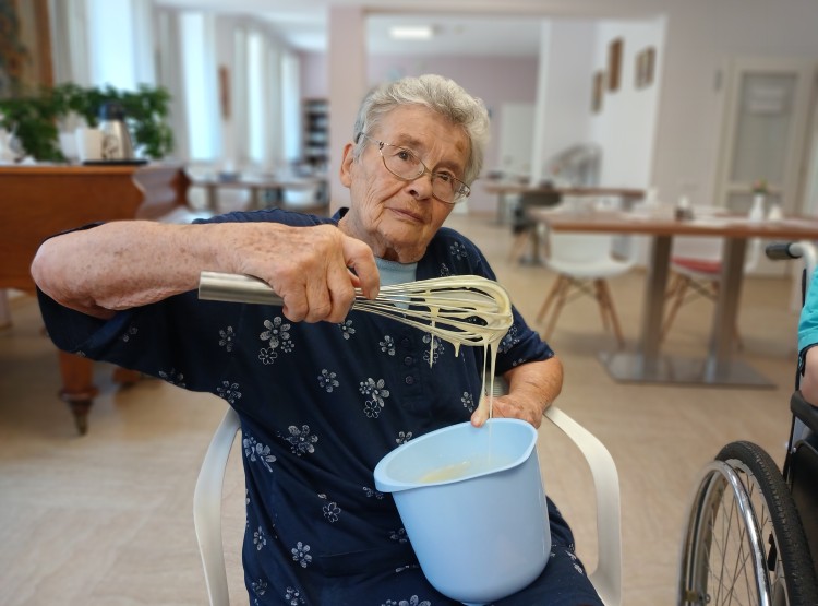 Zářijové pečení a vaření – alsaský cibulový koláč, rybízový koláč a cuketové placičky