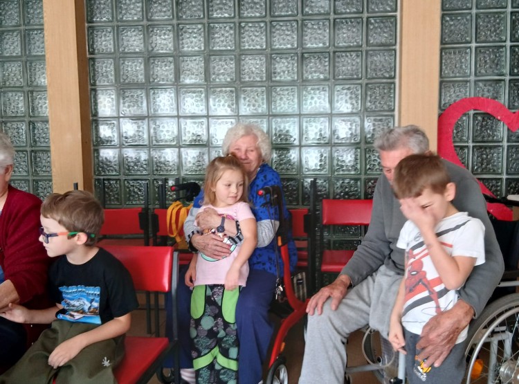 Krásné mezigenerační setkání v Borovanech