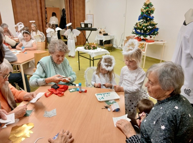 Žehnání adventního věnce v Dačicích