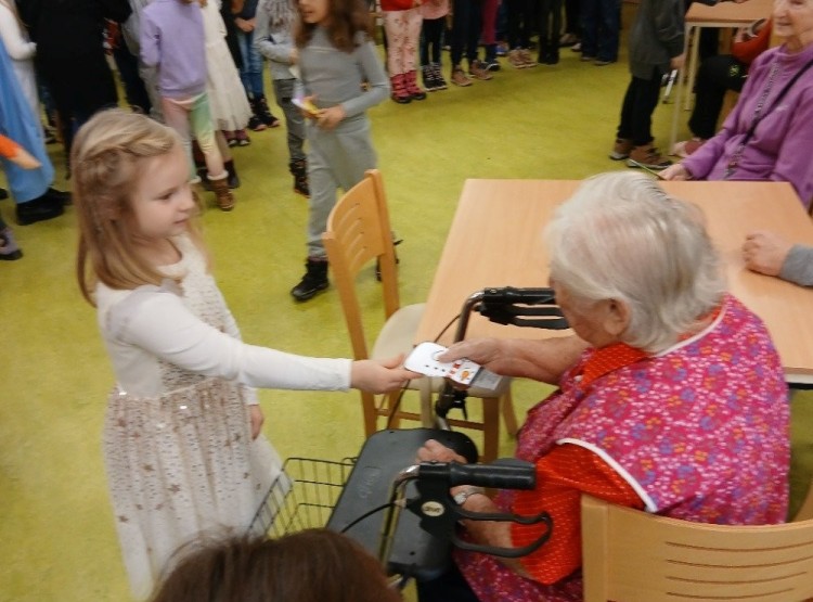 Vánoční vystoupení dětí ze ZŠ Boženy Němcové