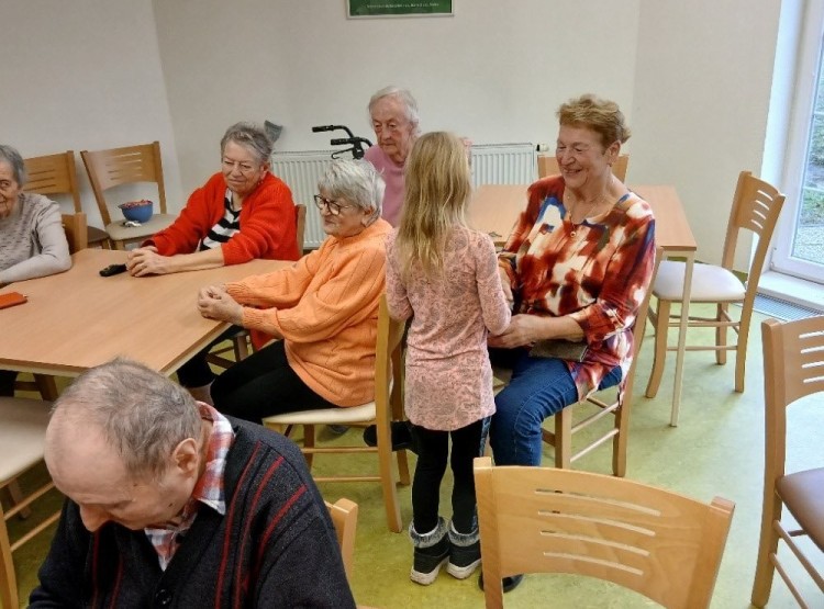 Vánoční vystoupení dětí ze ZŠ Boženy Němcové