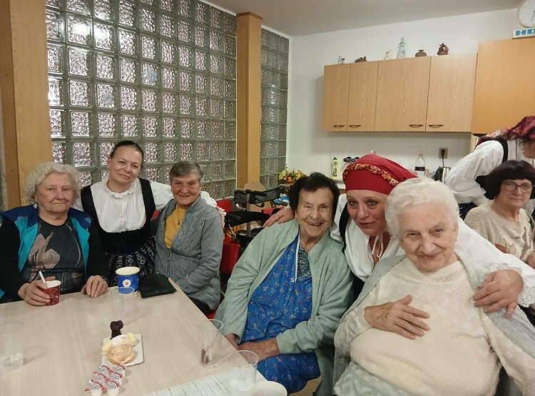 Předvánoční vystoupení v Domě s pečovatelskou službou v Borovanech