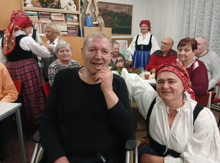 Předvánoční vystoupení v Domě s pečovatelskou službou v Borovanech