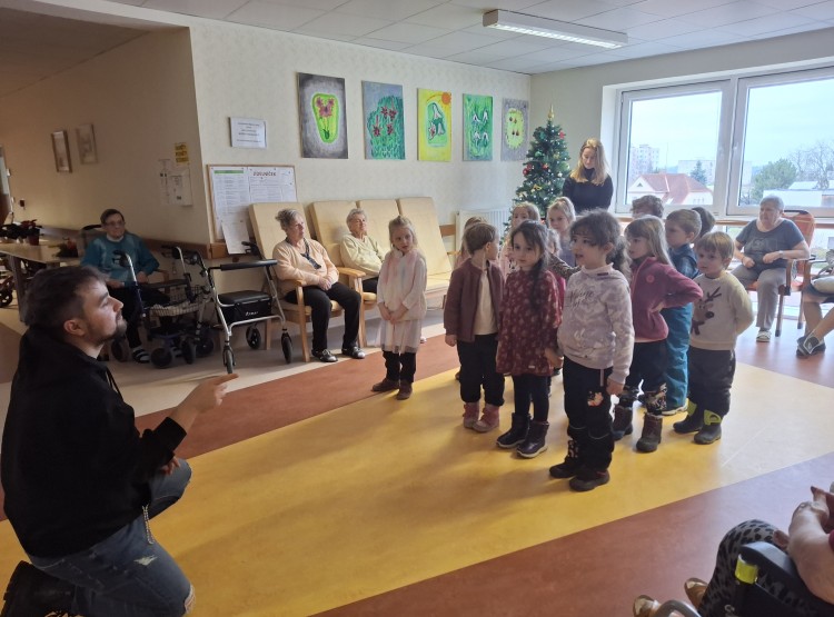 Předvánoční mezigenerační setkání