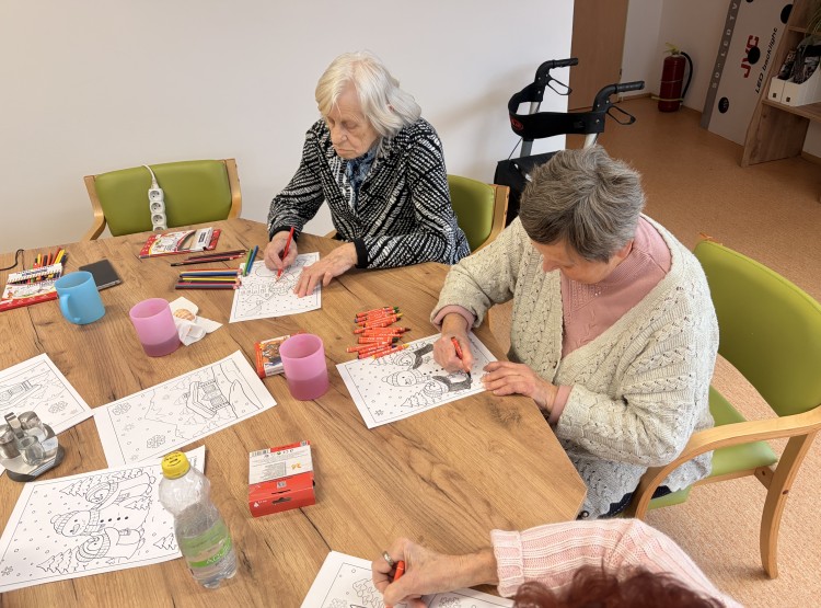 Sněhová inspirace za okny