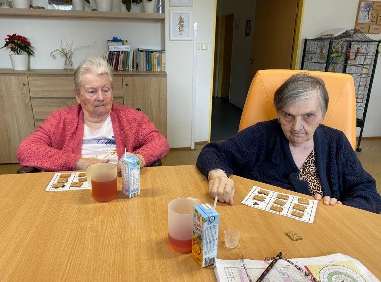 Bingo, pastelky a dobrá nálada