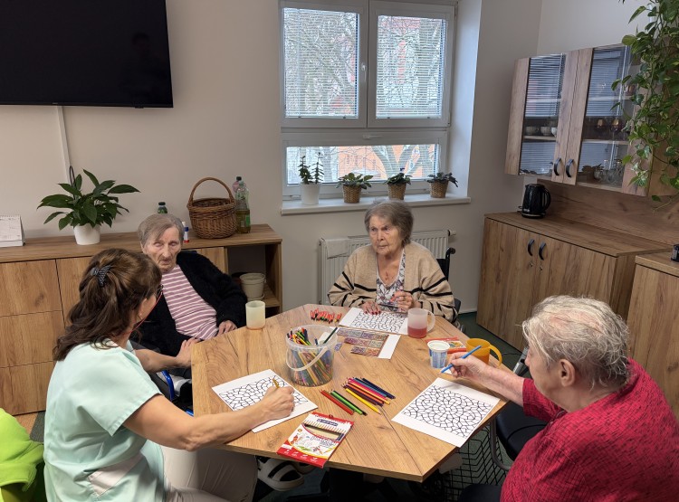 Bingo, pastelky a dobrá nálada