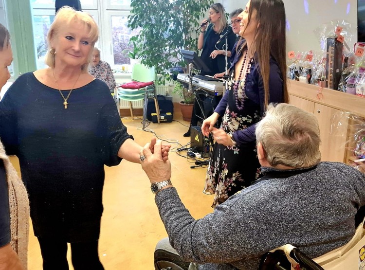 Taneční odpoledne plné radosti