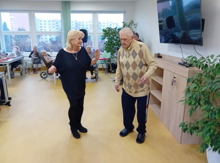 Taneční odpoledne plné radosti