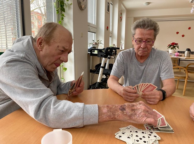 Každý den s úsměvem u společného stolu