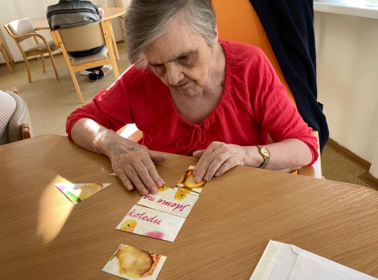 Každý den s úsměvem u společného stolu