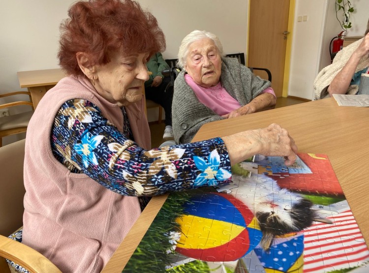 Každý den s úsměvem u společného stolu