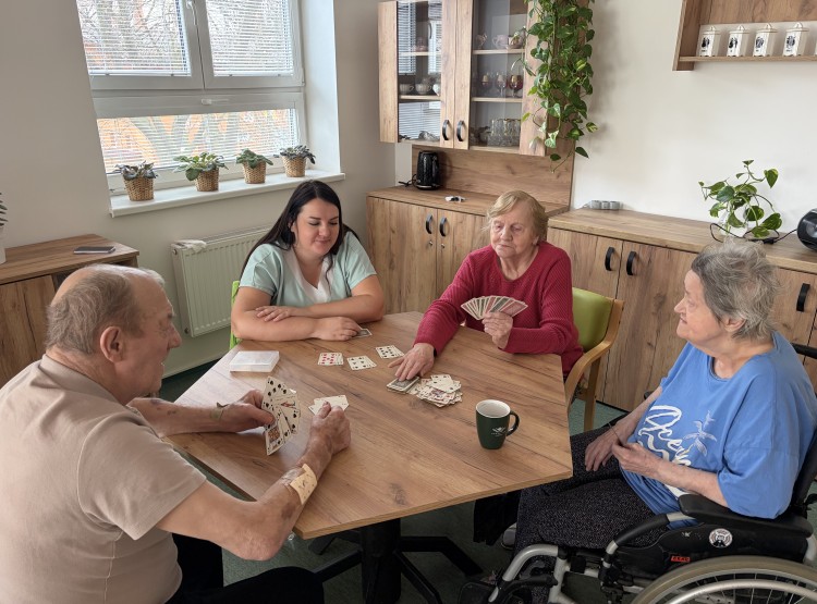 Každý den s úsměvem u společného stolu