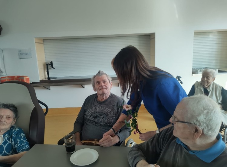 Oslava březnových narozenin v Domově pro seniory Vysoké Mýto