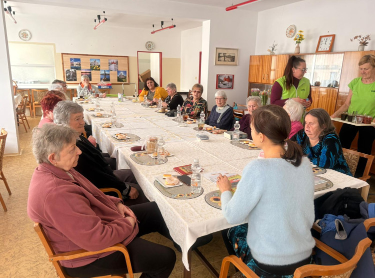 Beseda o knihách a oslava MDŽ