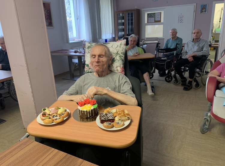 Narozeninová oslava pana Josefa