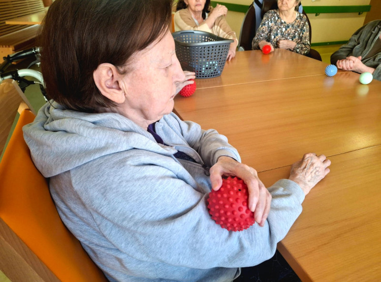 Cvičení a hraní s míči