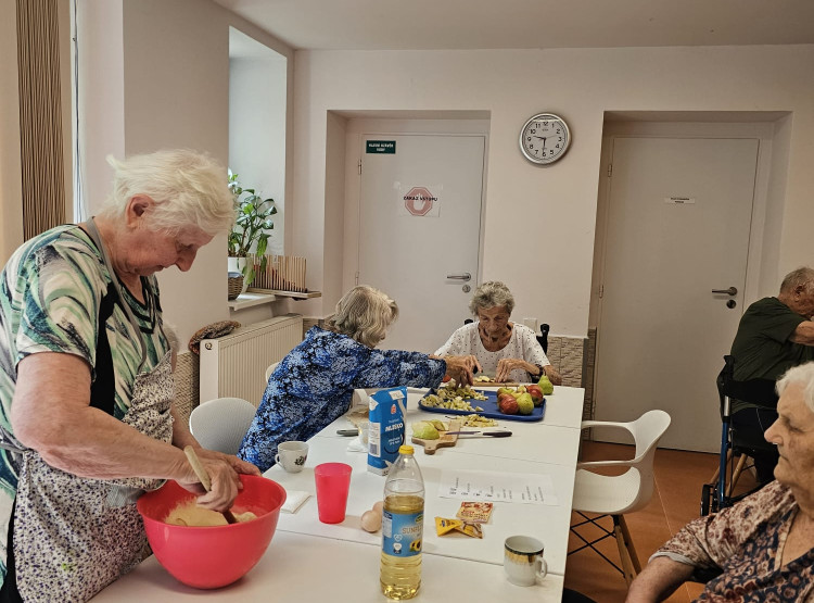 Vůně domácího pečení v Centru sociálních služeb Emausy
