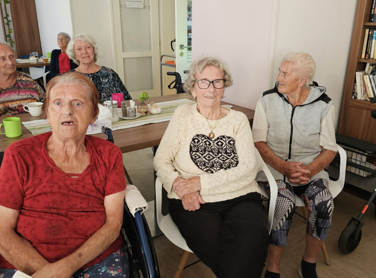 Harmonikáři dělali radost klientům v Centru sociálních služeb Emausy