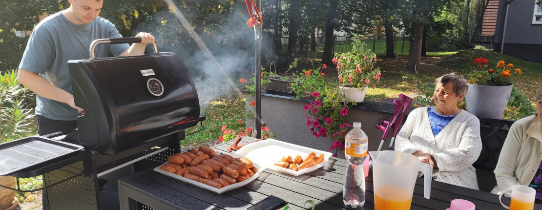 size4-1759213220484-285-grilovani-spekacku-na-terase