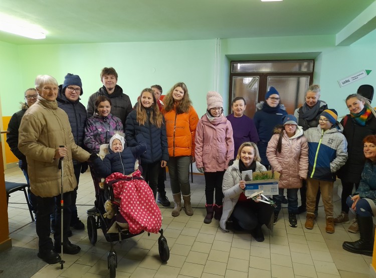 Návštěva dětí ze ZŠ Neulingerova v DPS Dačice