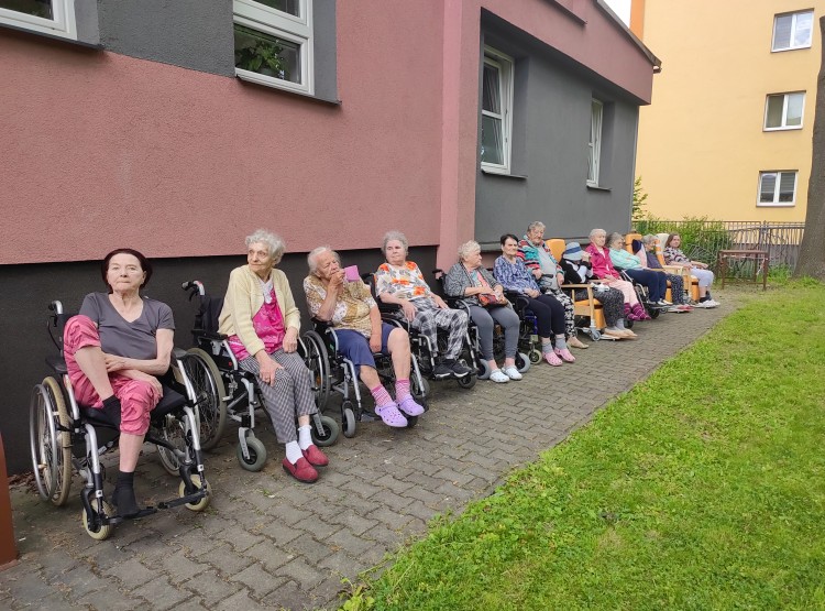Smažení vaječiny v Centru sociálních služeb Domus