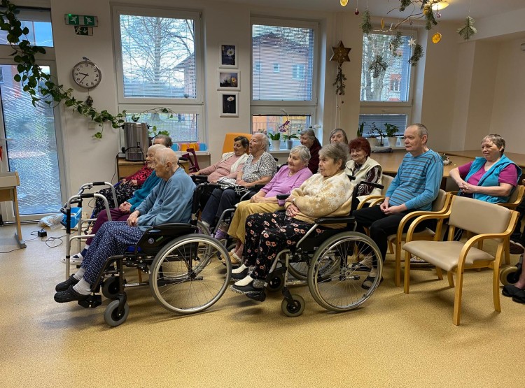 Vystoupení dětí ze ZŠ Krestova v Centru sociálních služeb Domus