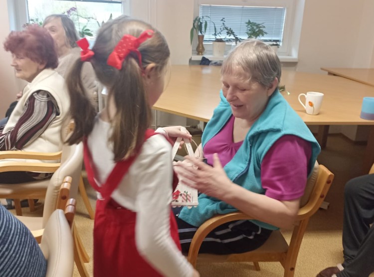 Vystoupení dětí ze ZŠ Krestova v Centru sociálních služeb Domus