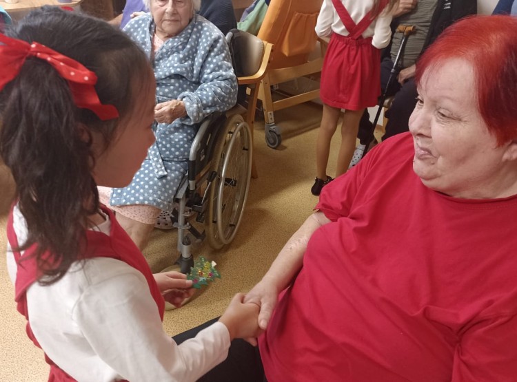 Vystoupení dětí ze ZŠ Krestova v Centru sociálních služeb Domus