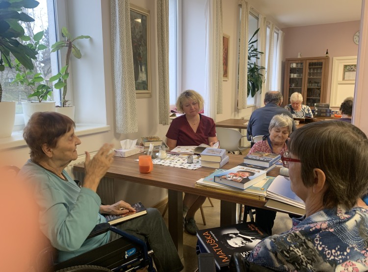Dobroknihy v Centru sociálních služeb Emausy