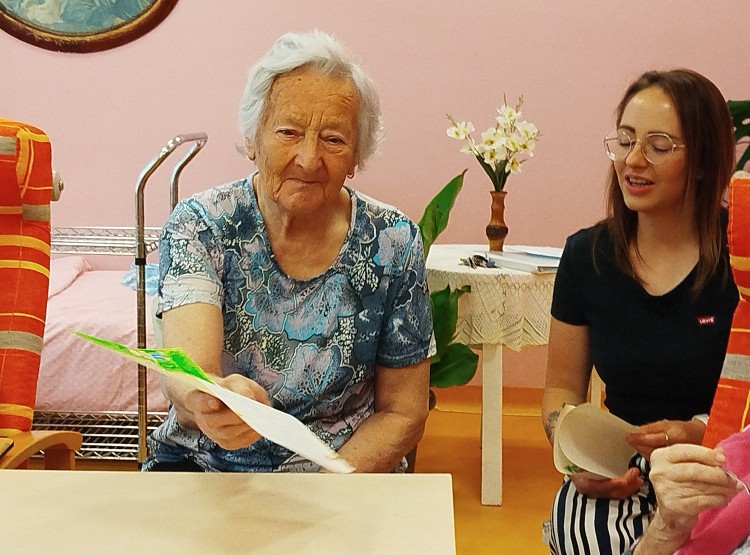Zmrzlinové poháry v reminiscenční místnosti