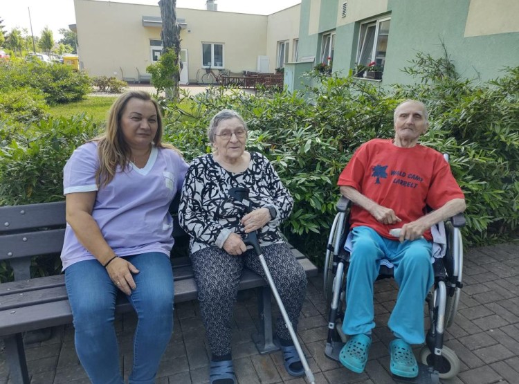 Dopoledne pod širým nebem a s úsměvem
