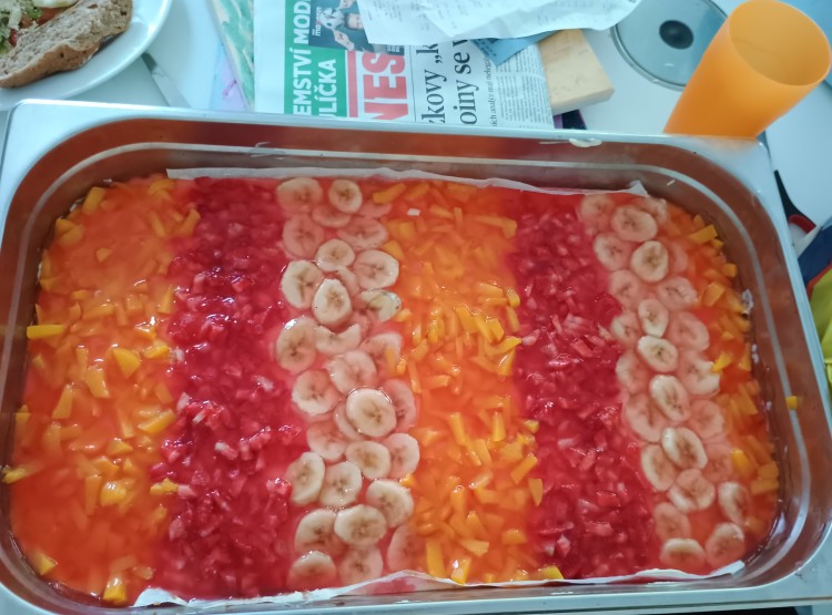 Pečení koláče, tvoření a milá návštěva v podobě poníka Poly