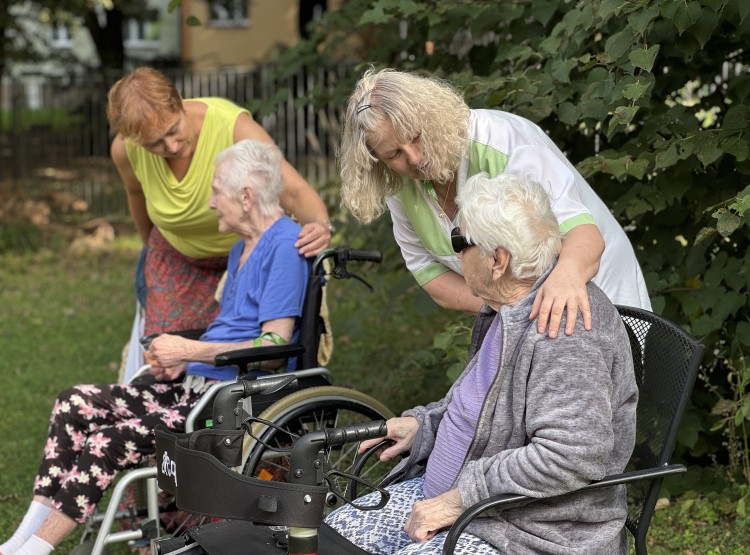 Klienti si opět užili zahradní slavnost