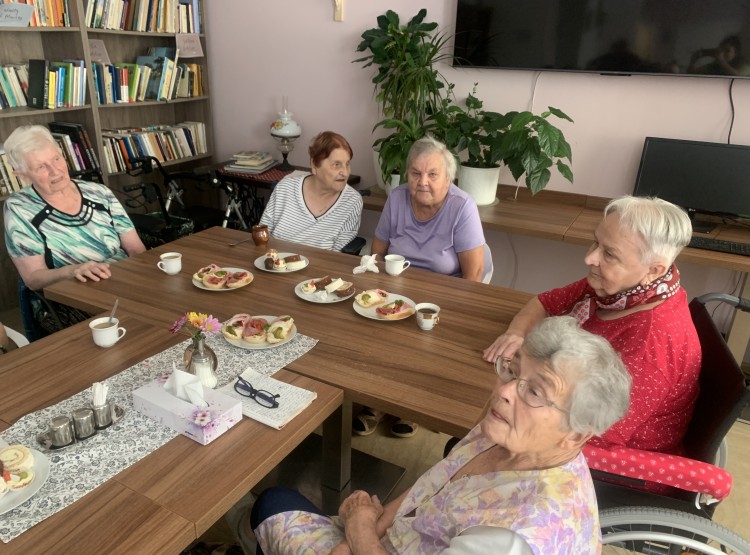 Narozeninová oslava v Centru sociálních služeb Emausy