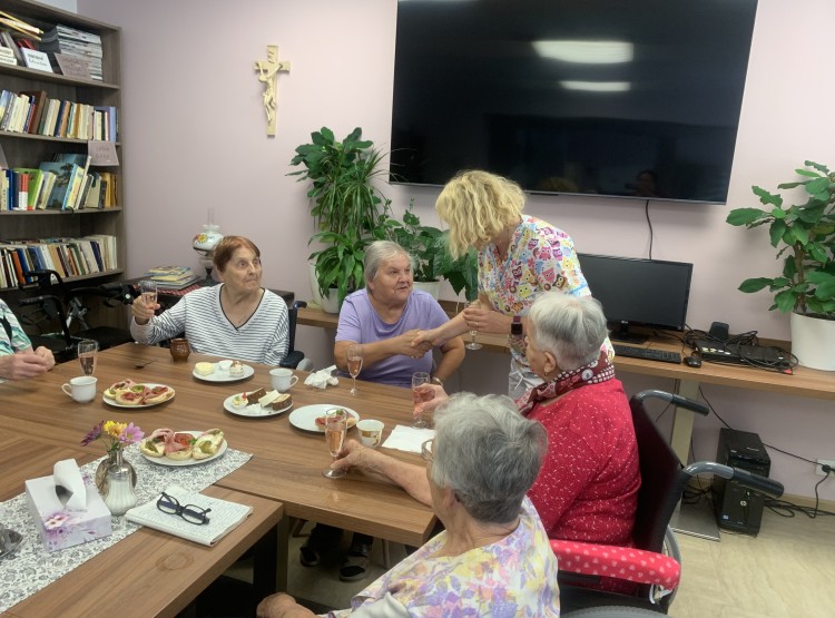 Narozeninová oslava v Centru sociálních služeb Emausy