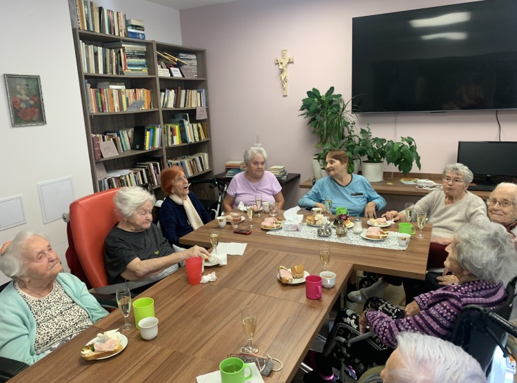 Narozeninová oslava paní Ludmily