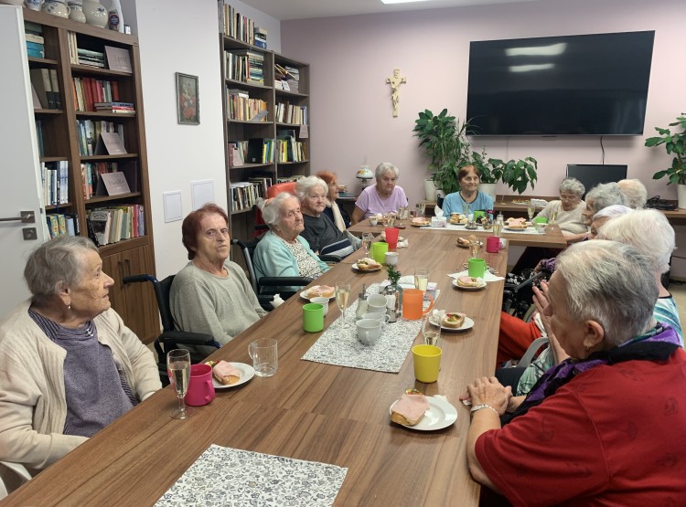 Narozeninová oslava paní Ludmily