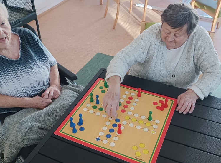 Společné chvíle u her a tvoření