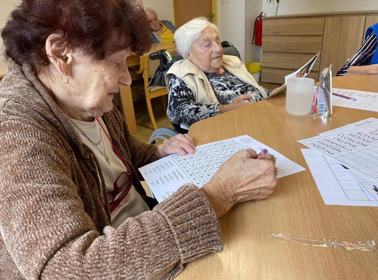 Společné chvíle u her a tvoření