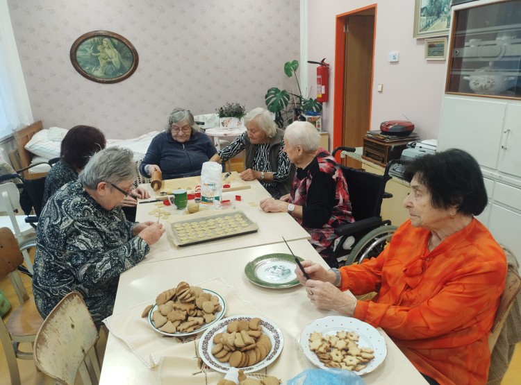 Pečení cukroví a prosincoví oslavenci