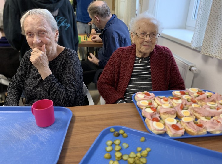 Narozeninová oslava v Centru sociálních služeb Emausy