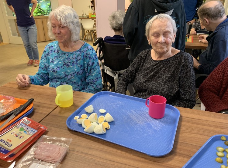 Narozeninová oslava v Centru sociálních služeb Emausy