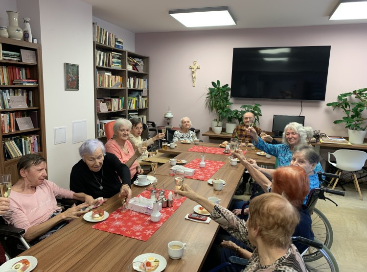 Narozeninová oslava v Centru sociálních služeb Emausy